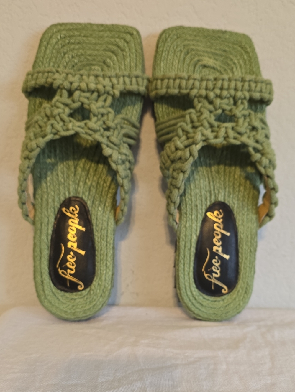 Free People Green Apple Sandri Macrame Sandal Size 38 NWT